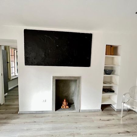 Abstract House Design Home In Center Of Turin Luaran gambar