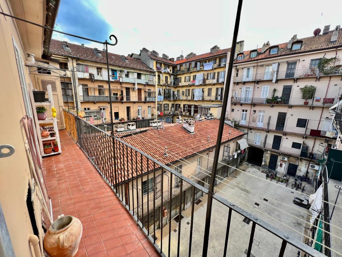 Abstract House Design Home In Center Of Turin Luaran gambar