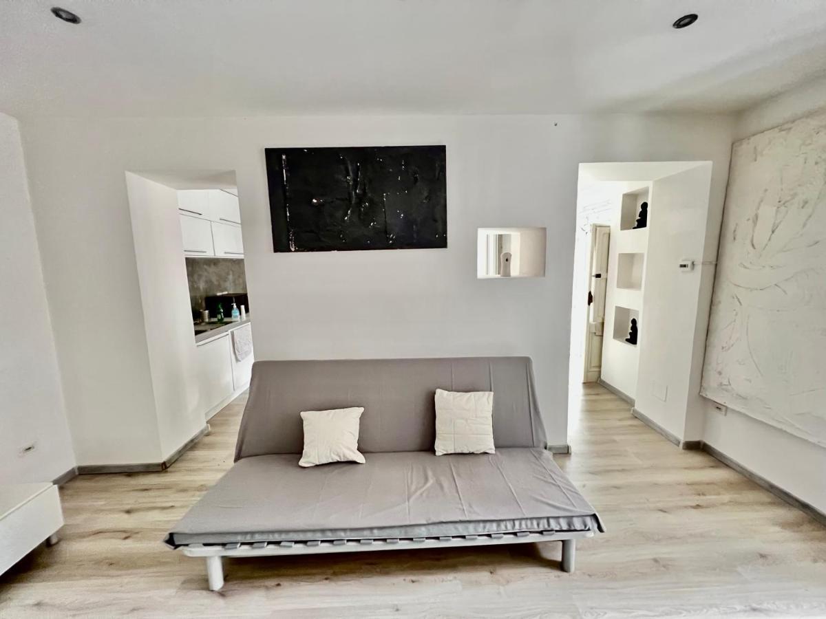 Abstract House Design Home In Center Of Turin Luaran gambar