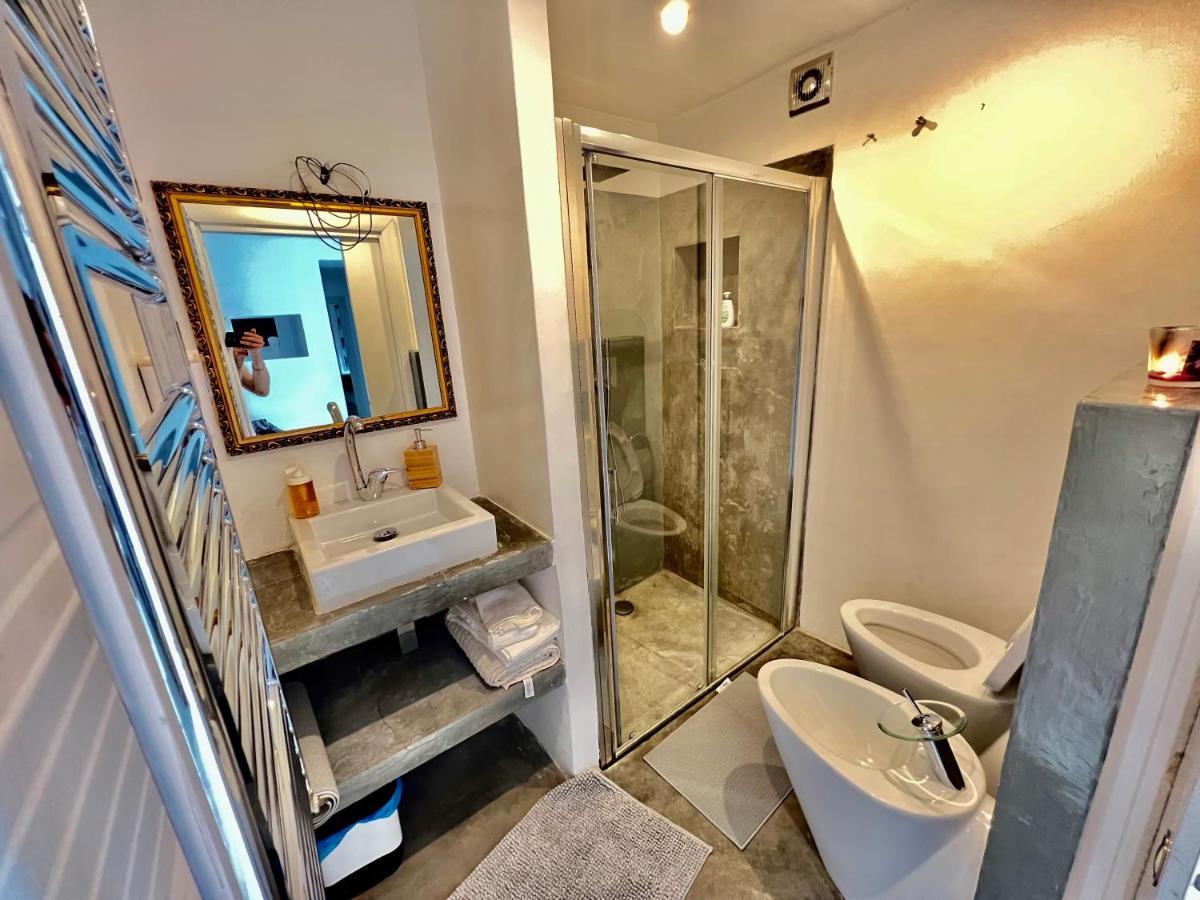 Abstract House Design Home In Center Of Turin Luaran gambar